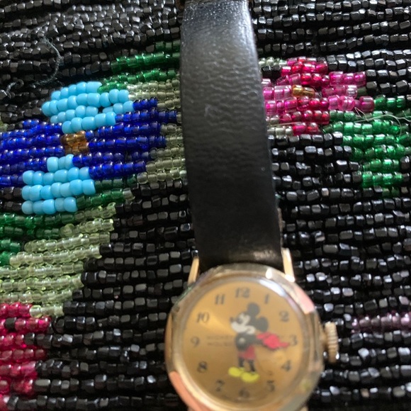 Watch - Picture 2 of 5